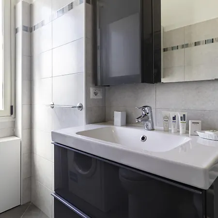 Italianway Comfort - Voghera 11 B Apartamento Milão